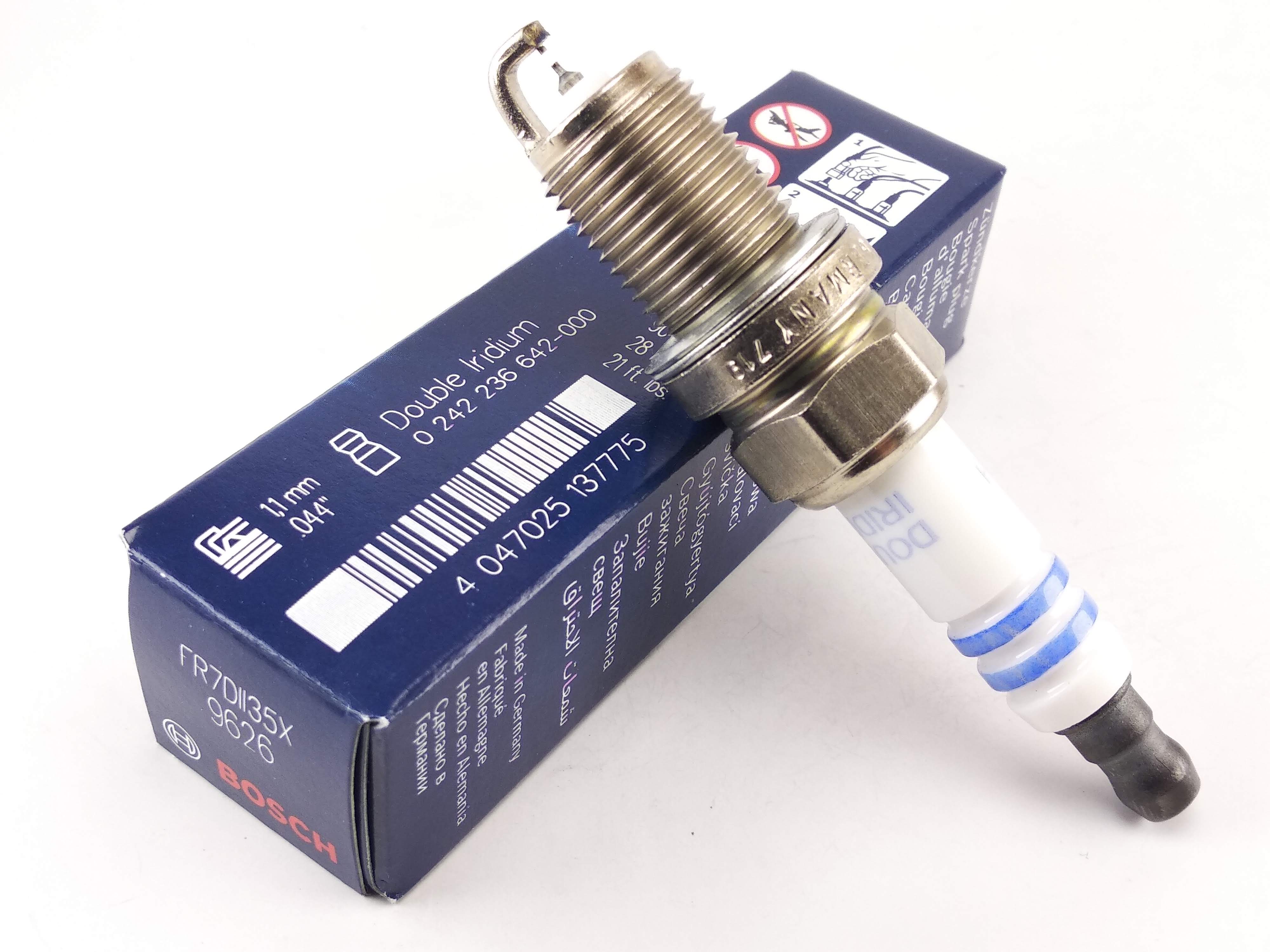 FR7DII35X свеча зажигания Bosch Platinum Iridium (0 242 236 642)