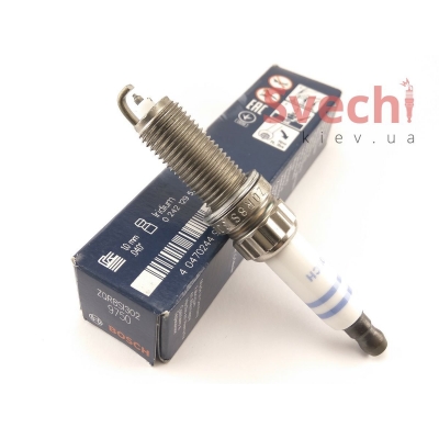 Cвеча зажигания Bosch ZQR8SI302 (0242129512)
