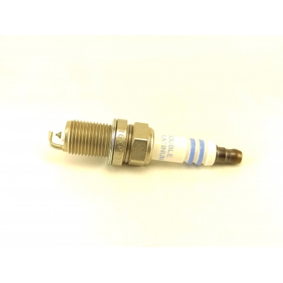 Original Bosch Zündkerze Entstört Fr6Kpp33X / 54 0 242 240 649 Zuendkerze Fuer Daihatsu Honda Mitsubishi Nissan Opel Renault
