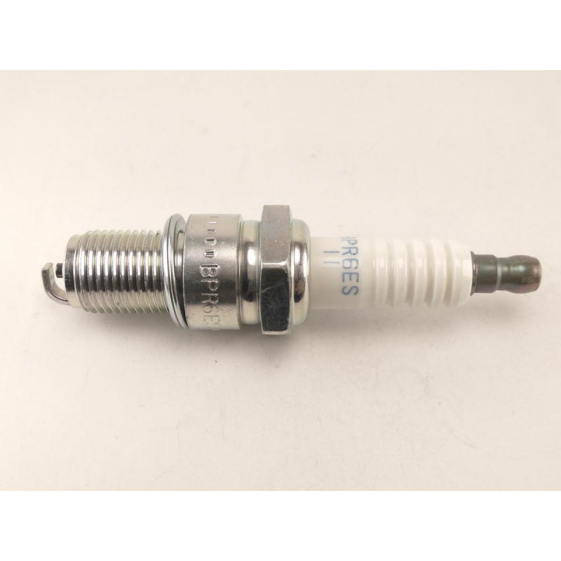 NGK BPR6ES-11 свеча зажигания NGK Standard, купить в Украине